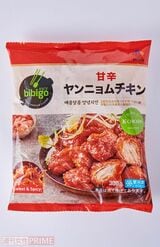 bibigo甘辛ヤンニョムチキン／CJFOODSJAPAN300g入り591円（撮影／山田智絵）