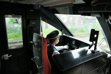 小田急ロマンスカー 60000形 MSE 把手（座席の部品）鉄道部品 小田急電鉄60000形「MSE」 座席・車内・シート・座り心地・乗り