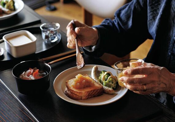朝食