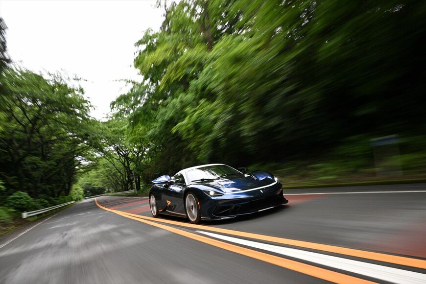 写真：Automobili Pininfarina