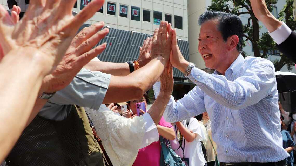 選挙応援に駆け回る、元代表の山口那津男参院議員（写真：時事）