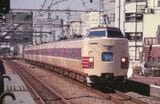 大阪環状線を走る381系「くろしお」（撮影：南正時）