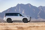 インフィニティのフラッグシップSUV「QX80」（写真：平野 陽）