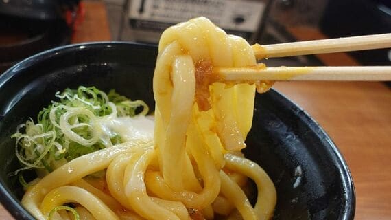 くら寿司の【讃岐】釜玉うどん