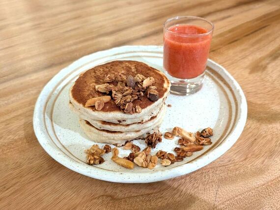 KNOWS COFFEE ストロベリーソースパンケーキ