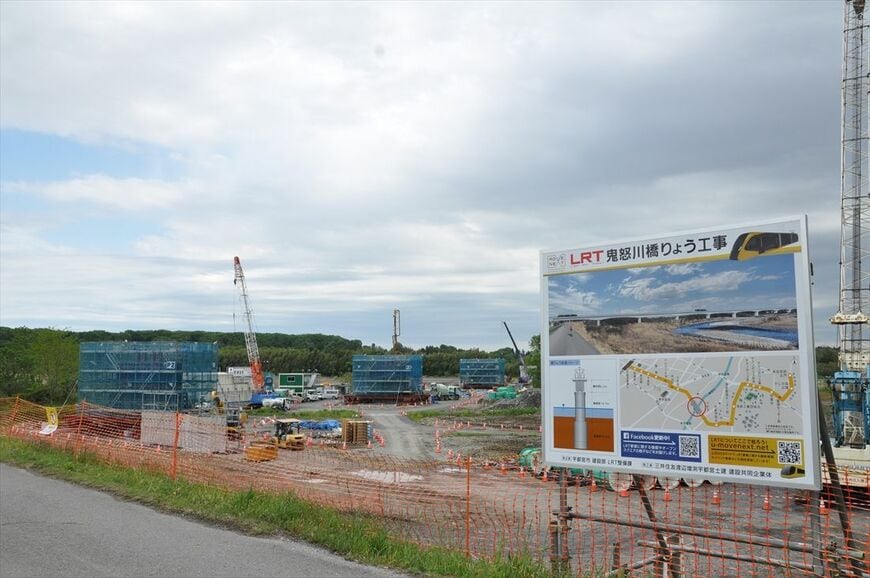 建設中のライトライン鬼怒川橋梁＝2019年5月（編集部撮影）