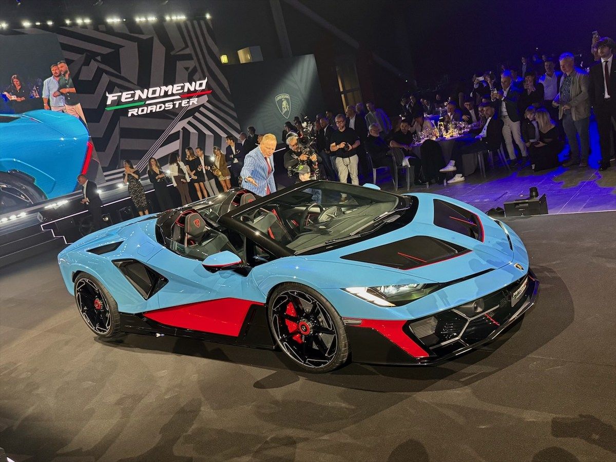 これがスーパーカーメーカーの生きる道！｢Few Off｣カテゴリーのランボルギーニ｢フェノメノ･ロードスター｣ | ビジネス | 東洋経済オンライン