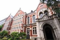 ｢伝統保守｣の塾風は不変､塾生の中心､内部進学者 慶応義塾大学編｜ブランド力は私学随一