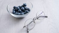 ｢ブルーベリーが目にいい｣を信じる人の"大盲点" 本当に目にいい健康習慣とは？