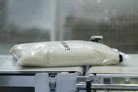 小泉農相､備蓄米は5キロ2000円程度で店頭に