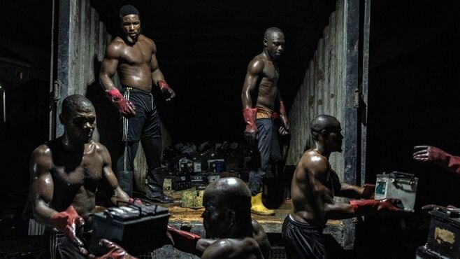 自動車業界が目をつむる鉛リサイクルの健康被害