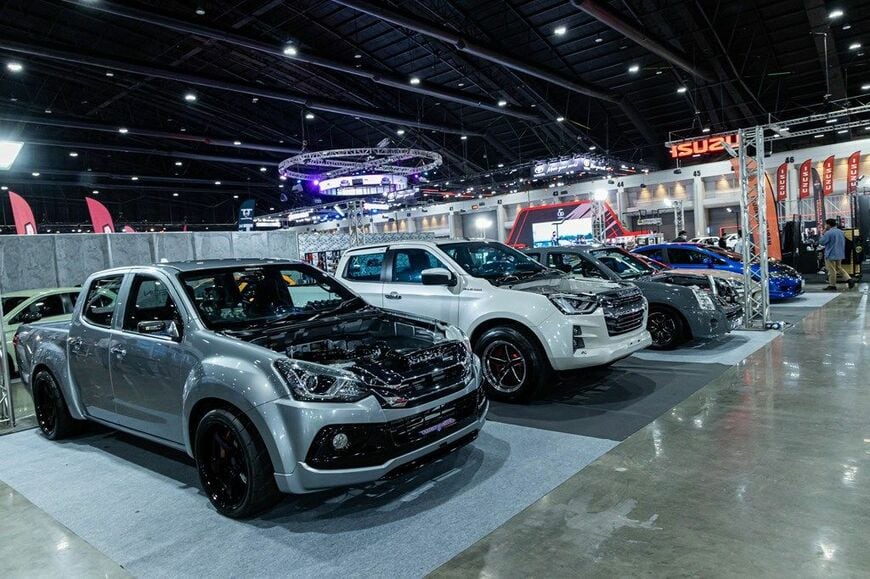 バンコク・インターナショナル・オートサロン2022の会場内（筆者撮影）