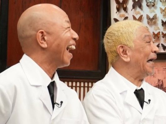 小峠英二と松本人志（写真：ダウンタウン＋公式Instagram）