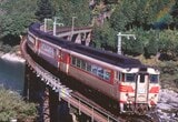 初代「北アルプス」のキハ8000系。この車両も犬山橋を走った（撮影：南正時）