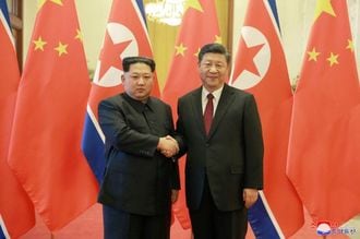 金正恩氏､中国大連で習近平氏と再び会談