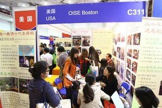 中国人留学生を優遇し､日本人を追い込む矛盾
