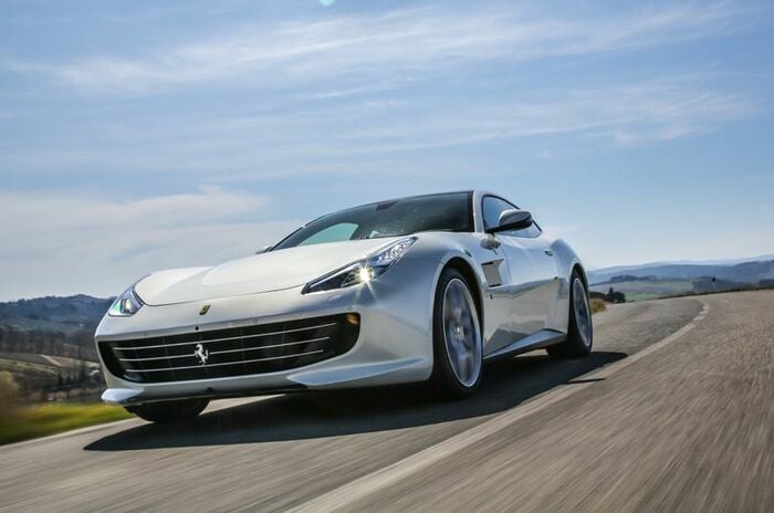 フェラーリ GTC4 ルッソT｜Ferrari GTC4Lusso T