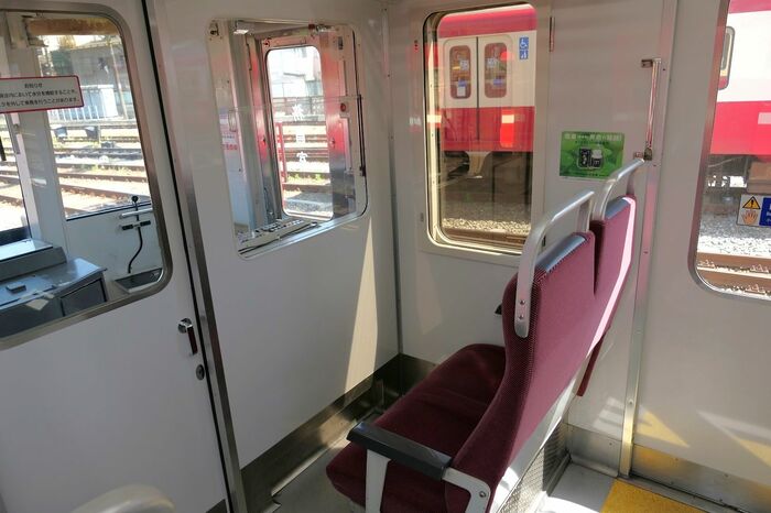 運転席と反対側の展望席