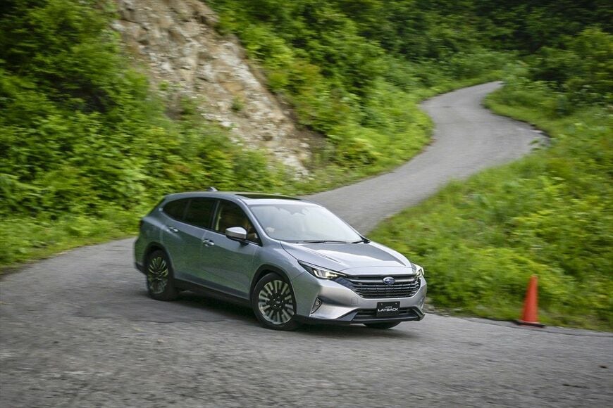 レヴォーグ レイバックS:HEV（写真：SUBARU）