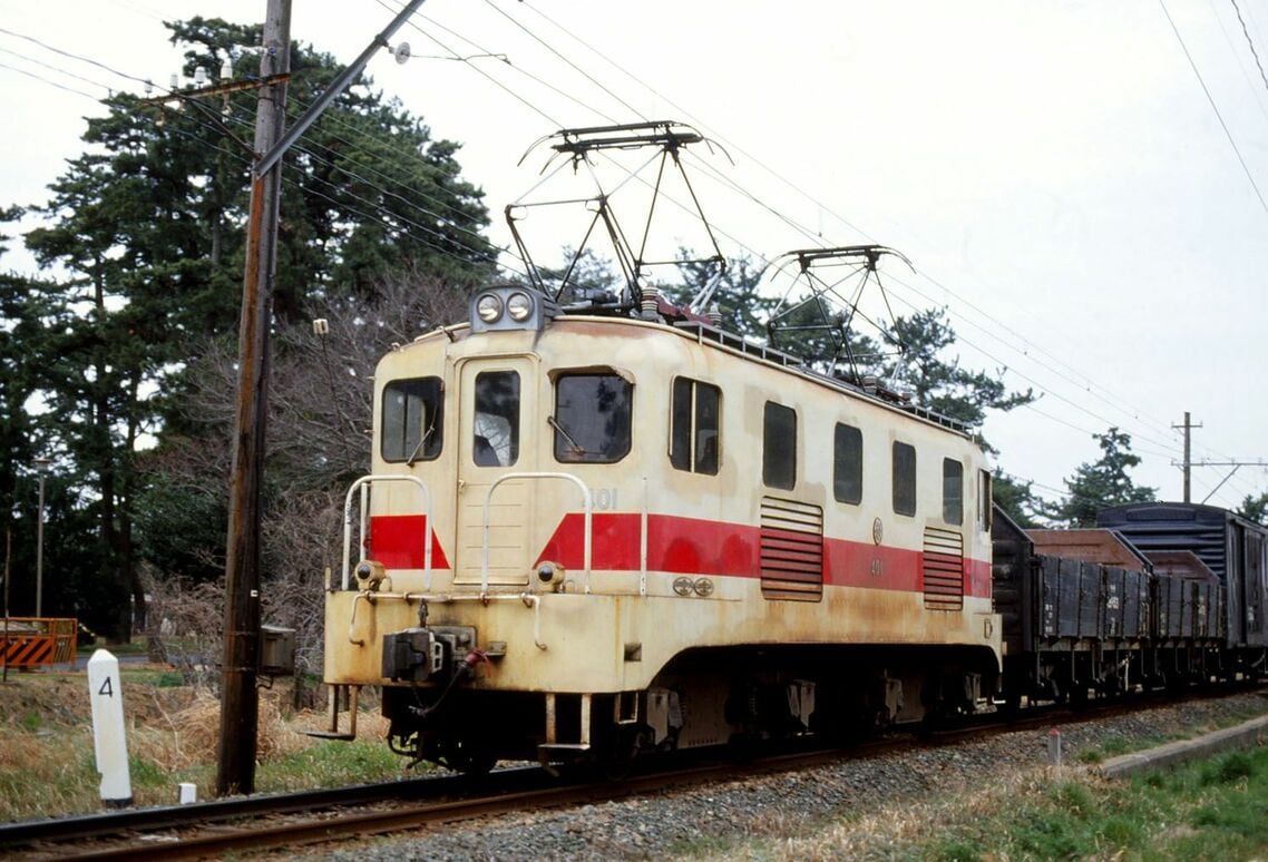 豊橋鉄道渥美線で活躍したデキ400形電気機関車