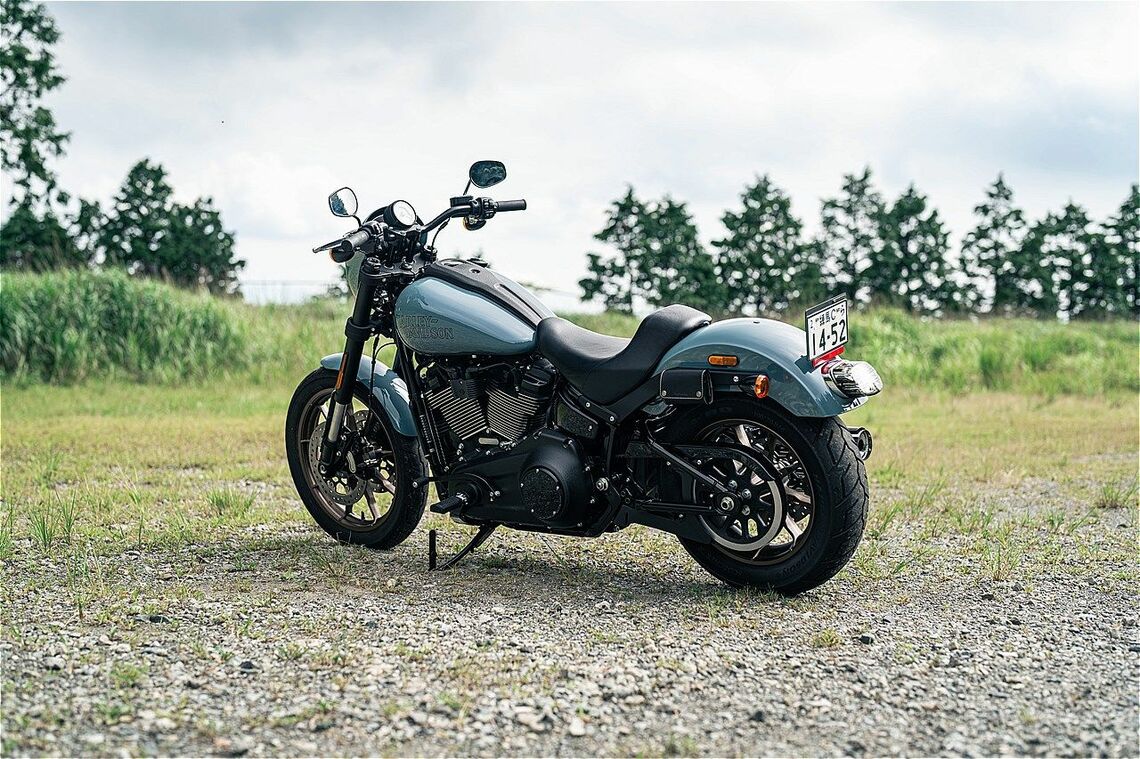 ハーレー ガソリンタンク新品ツアラー ソフテイル ブレイクアウト 