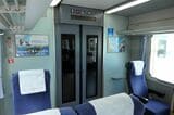 西武鉄道 10000系　車内　バリアフリー対応席