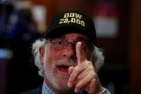 NYダウとS&P小幅続伸､連日の過去最高値更新 FRB次期議長の人事情報めぐり､上げに転じる