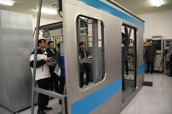 車両整備 講義 外国人研修生