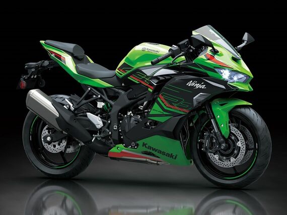 カワサキ「ニンジャZX-4RR」型破りに高性能な訳 ひさびさの400cc・4気筒 カワサキ「ニンジャZX-4RR」型破りに高性能な訳 ひさびさの400cc・4気筒