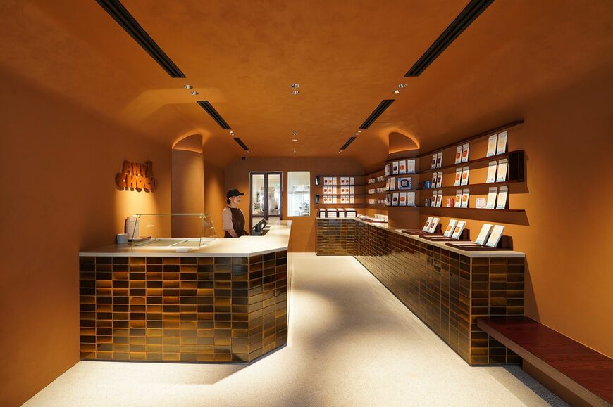 シンガポールに2024年4月に開店したエニワンチョコの1号店（写真：同社ブランドサイトより）