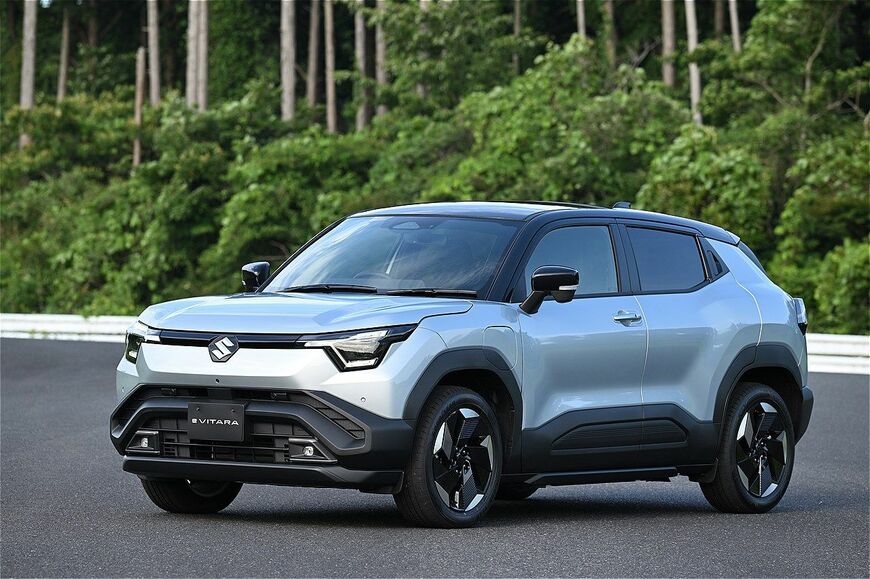 スズキの新型「eビターラ プロトタイプ」（写真：スズキ）