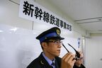 オーバーグラス型はメガネの上からかけられる