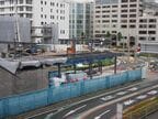 ホームや線路が姿を現している