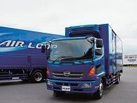 日野自動車を襲う焦燥感、38年ぶりにトラック首位が交代
