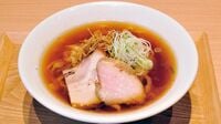角川が仕掛けるラーメン店に行列ができるワケ 月替わりで有名店が本気でラーメン試作に挑む