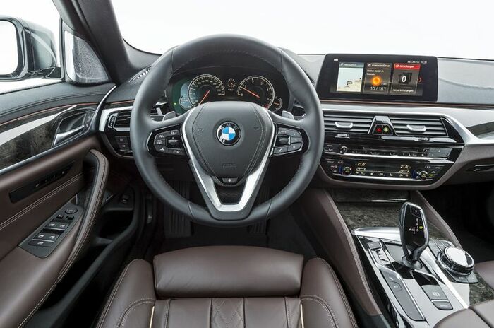 ビー・エム・ダブリュー 530d xドライブ｜BMW 530d xDrive