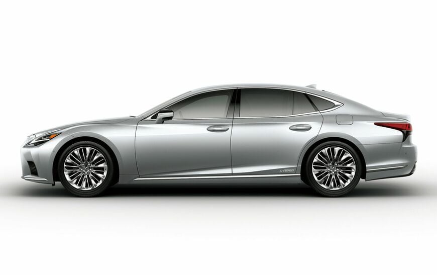 トヨタの最高峰モデルだけにユーザーの期待も高い（写真：トヨタグローバルニュースルーム）