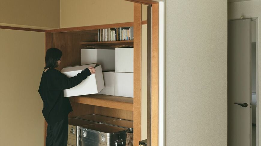 ふすまを外して押し入れを「見せる収納」にしたことで感じた“暮らしの変化”とは…？（筆者撮影）