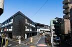 大師前駅の外観。右手奥にはバスターミナル