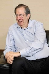 リチャード・カッツ（Richard Katz）／東洋経済 特約記者。 カーネギー国際問題倫理評議会の元シニアフェロー。日本に関する月刊ニューズレター「The Oriental Economist Report」を20年にわたり発行、現在はブログ「Japan Economy Watch」を運営。フォーリン・アフェアーズ、フィナンシャル・タイムズなどにも寄稿する知日派ジャーナリスト。経済学修士（ニューヨーク大学）。著書に『腐りゆく日本というシステム』『不死鳥の日本経済』
