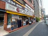 オリジナルジーンズの聖地「Gパンセンターサカイ」（筆者撮影）