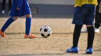 スポーツ体験格差が深刻化､｢サッカーのため借り入れ｣など支援申請は2年で3倍 ｢習い事は贅沢品だ｣で貧困世帯が孤立の危険性