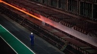建設不況が直撃！グラフで見る中国鉄鋼生産の今