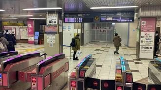 新宿駅｢京王線｣｢京王新線｣迷う人多発の“不思議"