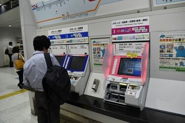 ICOCAポイント｣導入に隠されたJR西の狙い 格安の｢昼特きっぷ｣販売終了