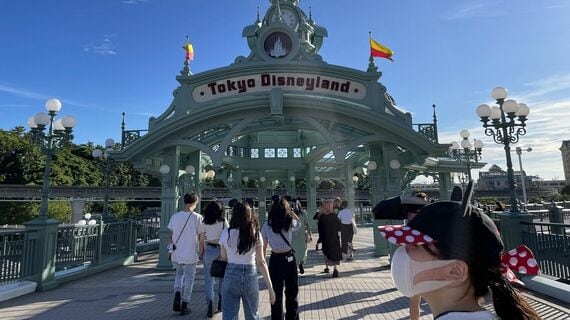 ディズニーの入口外観