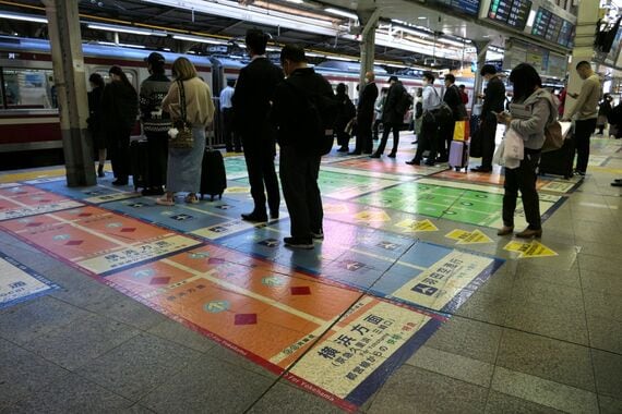 京急品川駅1番線の整列位置表示