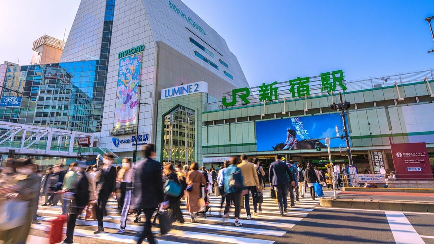 電車で都心に向かうニーズは減少していく（写真：ryuji／PIXTA）