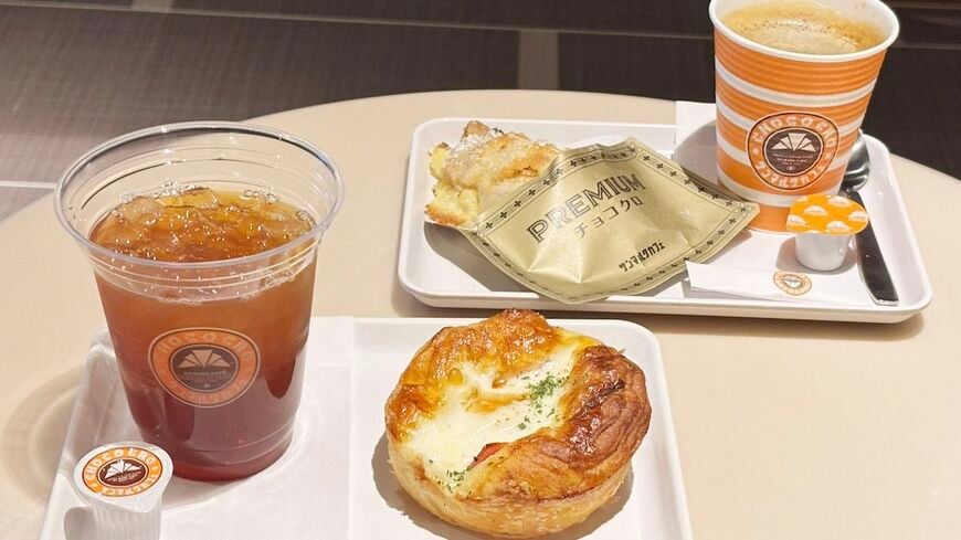 サンマルクカフェ、焼きたてパンとコーヒーの420円モーニングセット