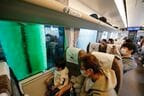 大迫力の洗車機体験。車内には感嘆の声が至る所に上がった